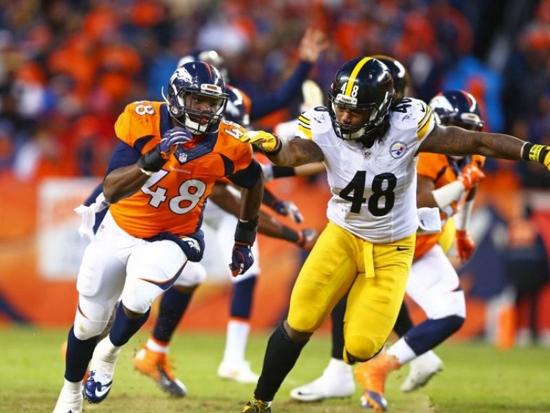 Jan 17, 2016; Denver, CO, USA; Denver Broncos linebacker Shaquil Barrett (left) against Pittsburgh Steelers linebacker Bud Dupree during the AFC Divisional round playoff game at Sports Authority Field at Mile High. Mandatory Credit: Mark J. Rebilas-USA TODAY Sports