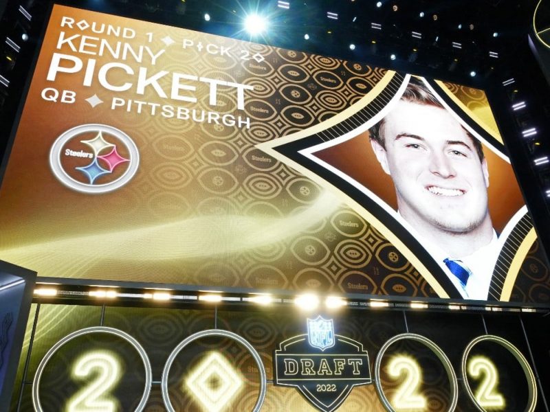 kenny-pickett-elegido-pick-vuelta